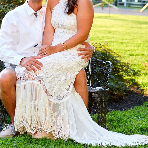 SPELL Casablanca Halter Gown in Off White - Picture 14 of 14